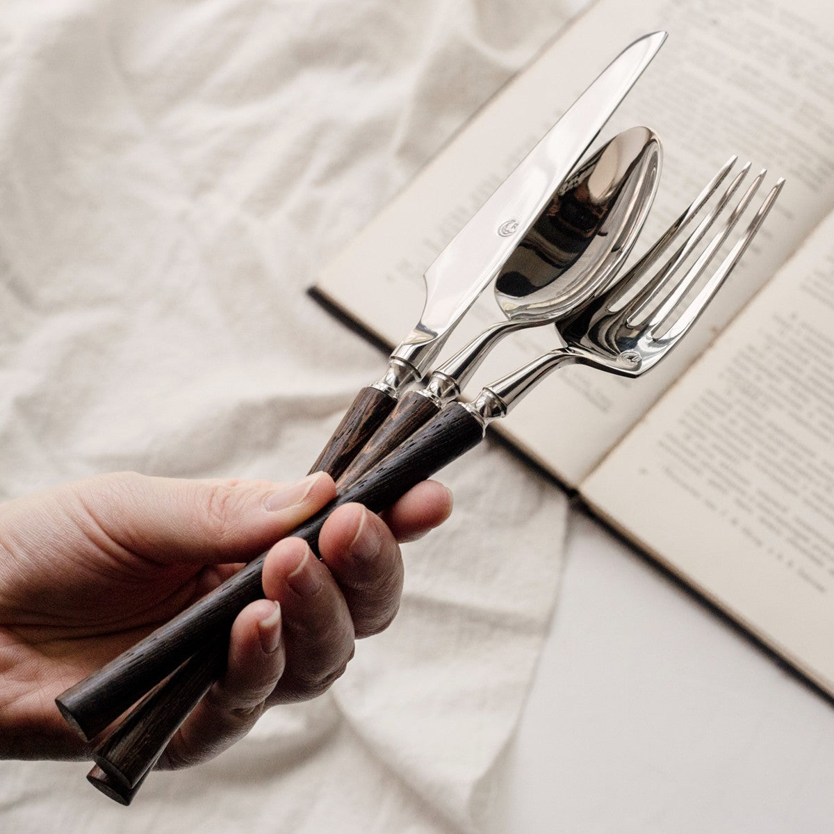 Vintage Walnut Wood Handle Flatware Set - 18/8 Stainless Steel Rustic Cutlery Service for 5 - Onestopv