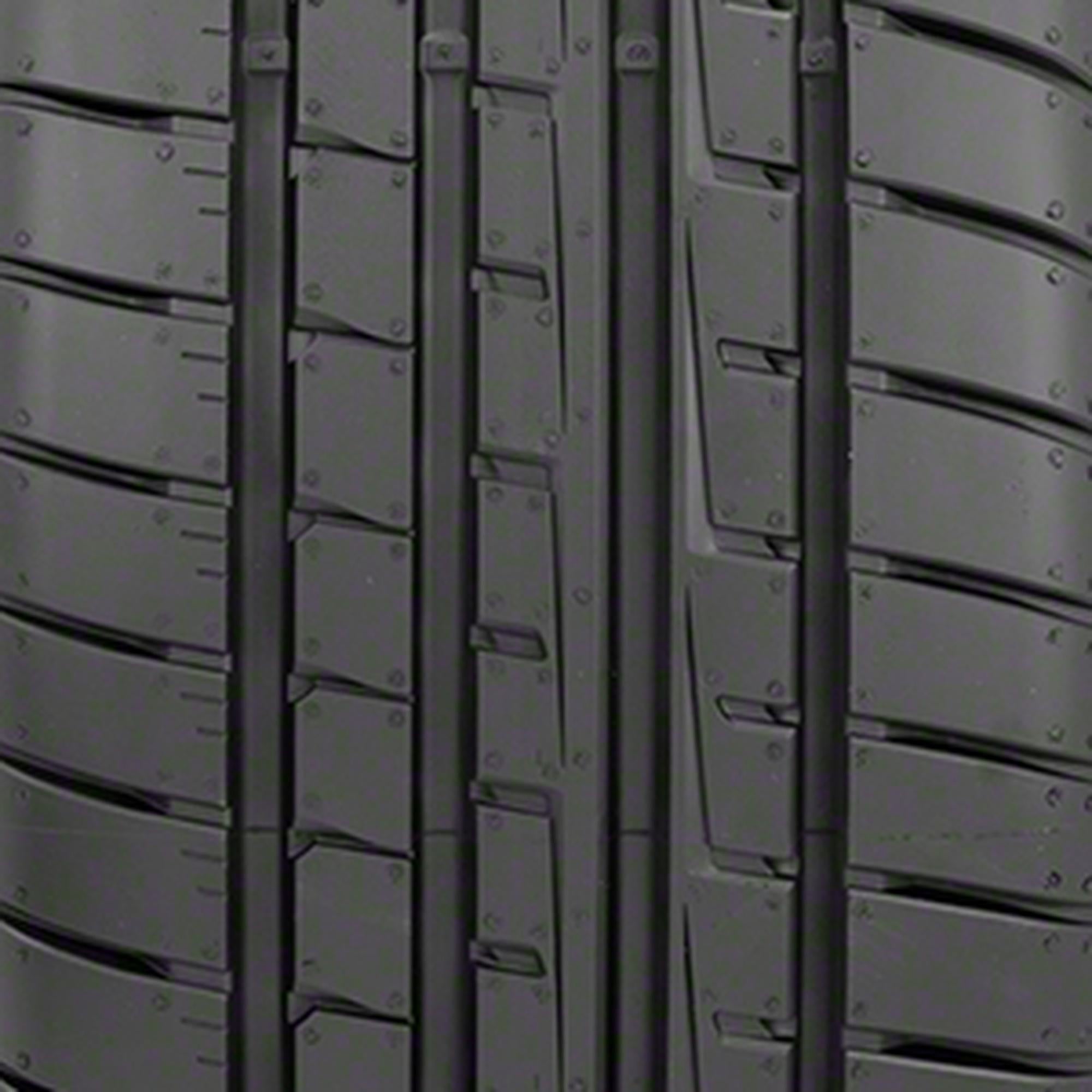 Asymmetrical 3 Summer 245/35R20 (95Y) XL passenger tires