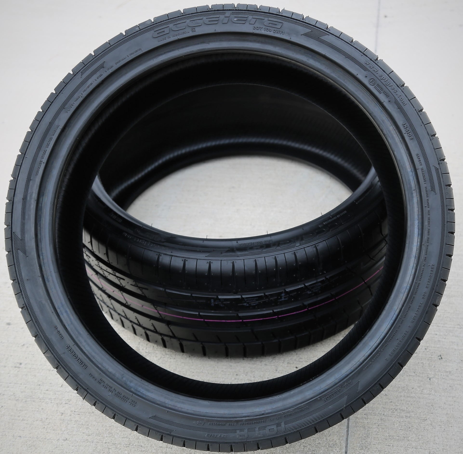 A pair of 2(2) 265/40ZR20 265/40R20 104Y XL AS A/S performance tires